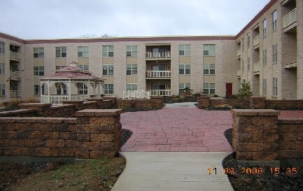 Primary Photo - Roaring Spring Building