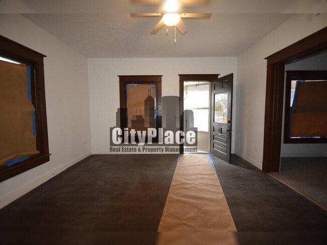 Building Photo - 1046 S Randolph St