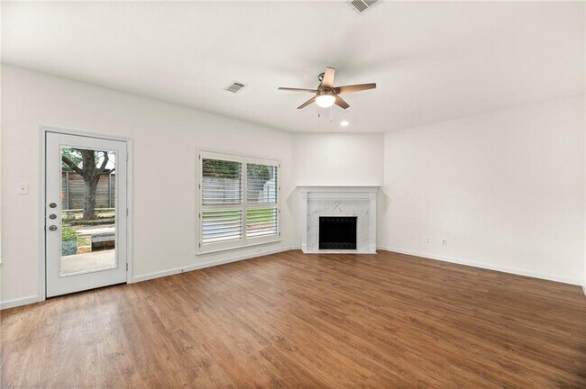 Building Photo - 9403 Winchester Rd
