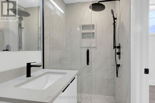 Photo du bâtiment - 547 Mutual St