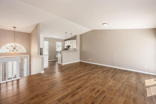 Building Photo - 3251 Foxpoint Dr