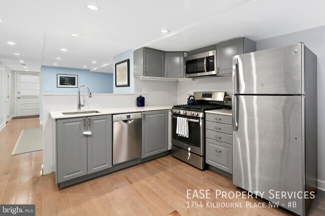 Building Photo - 1754 Kilbourne Pl NW