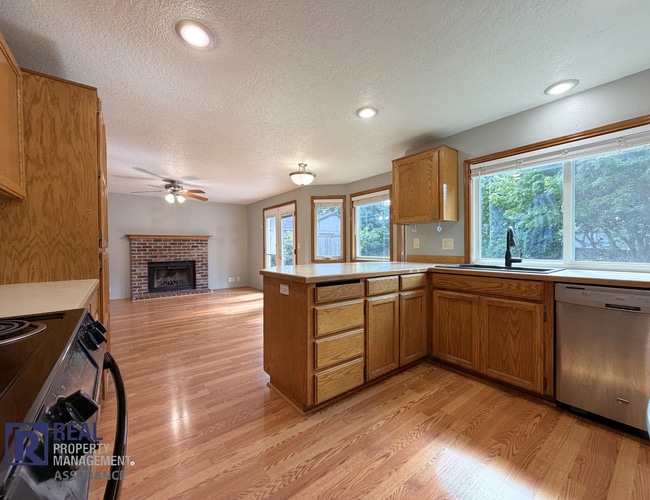 Building Photo - 9085 SW Trigger Ct