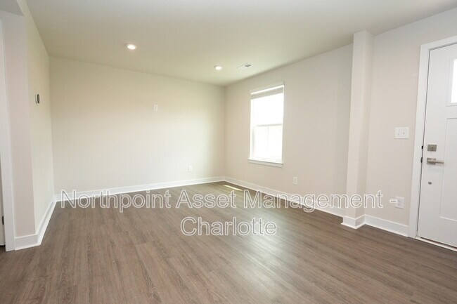 Building Photo - 1236 Newell Towns Ln