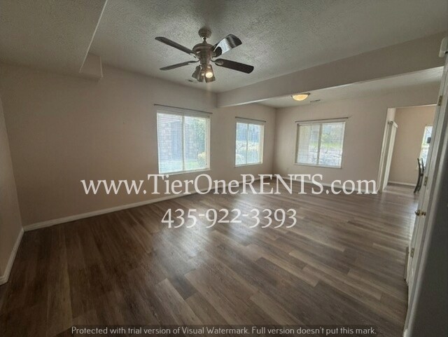 Building Photo - NO DEPOSIT option available for qualified renters with Obligo