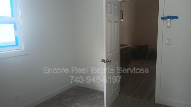 Building Photo - 325 Hudson Ave