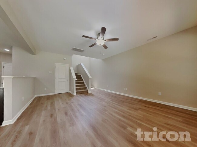 Foto del edificio - 5007 Red Poll Dr