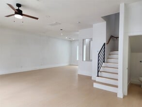 Building Photo - 3413 St Emanuel St