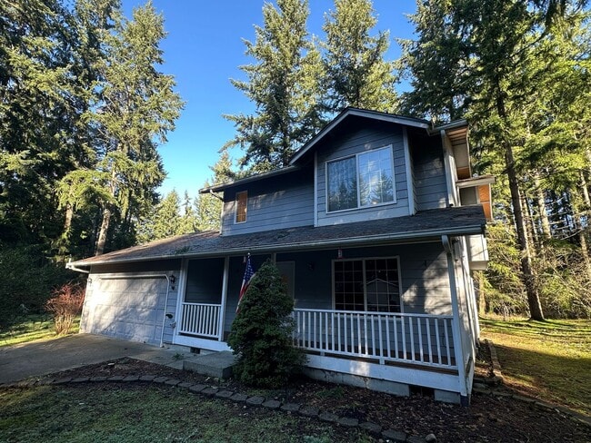 Building Photo - Beautiful 3-Bedroom Home in Gated Clearwood Community!