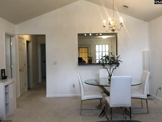 Building Photo - 117 Clairborne Pl