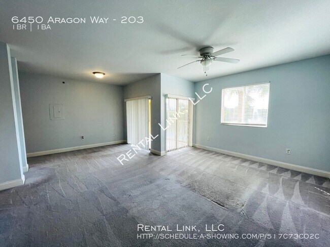 Building Photo - Upgraded Fort Myers Condo For Rent