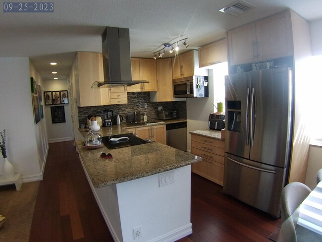 Building Photo - 854 Normandy Trail
