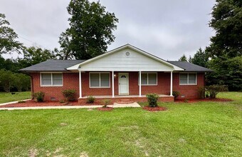 Building Photo - 1320 Wells Rd