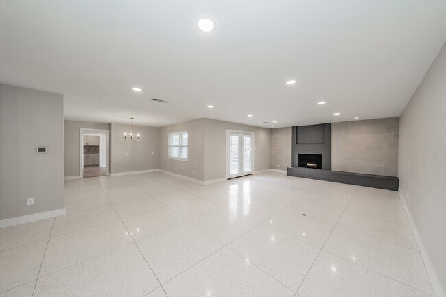 Building Photo - 4605 Ranch View Rd