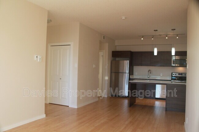 Building Photo - 9519-9160 160 Ave NW