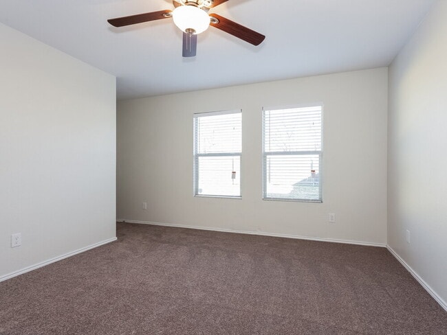 Foto del edificio - 9036 Sun Haven Way