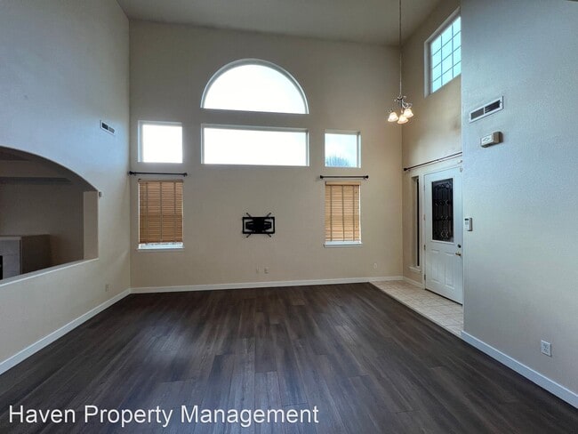 Foto del edificio - 4 br, 3 bath House - 8930 176th St Ct E