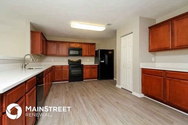 Foto del edificio - 3704 Blaze Dr