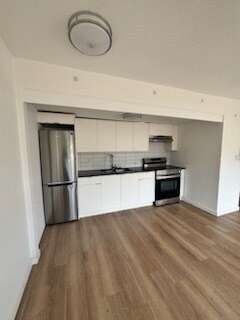 Photo du bâtiment - 639-639 Constance Ave