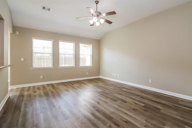 Building Photo - 15119 Sun Glaze Ct