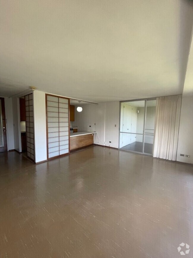 Building Photo - 1515 Nuuanu Ave