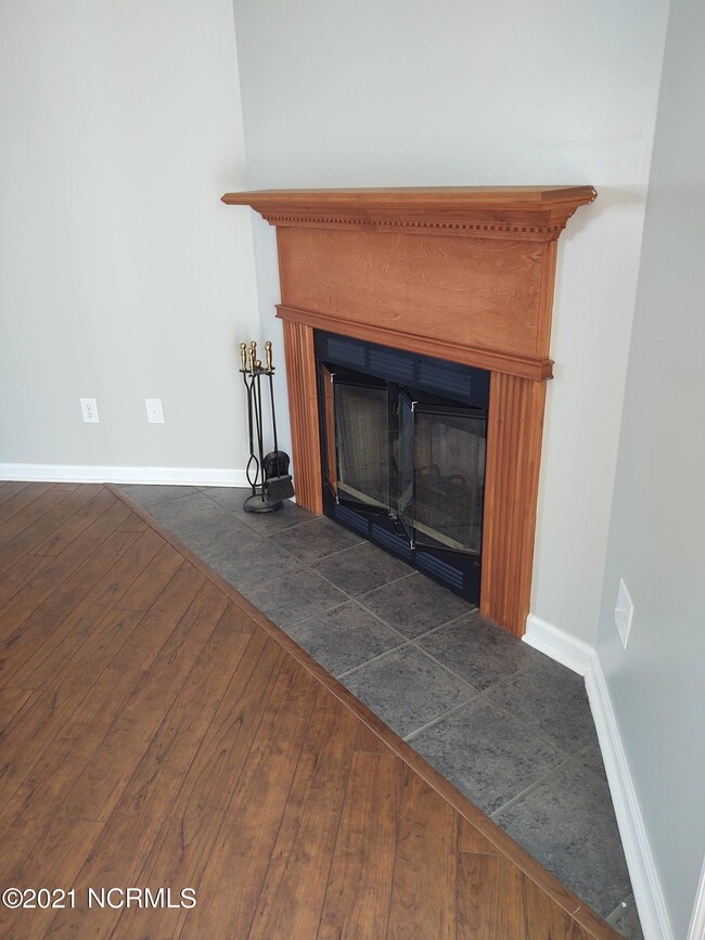 Building Photo - 200 Bobwhite Rd