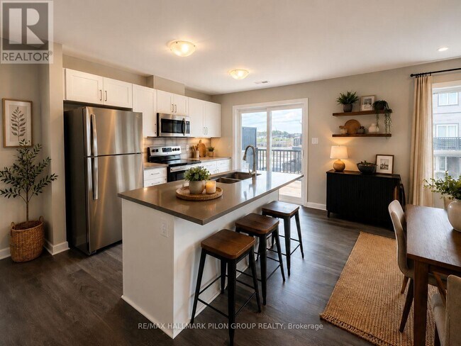 Building Photo - 702 Amberwing Private