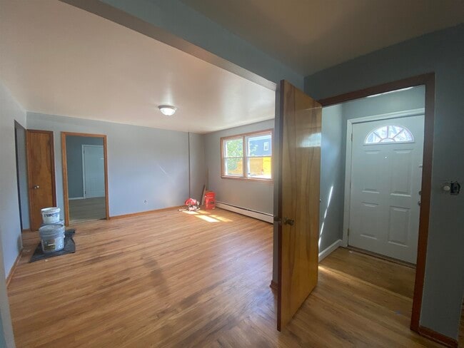 Building Photo - 468 Avenue A
