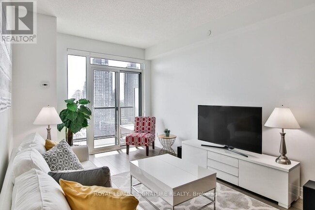 Building Photo - 56 Annie Craig Dr