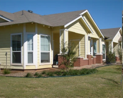 Building Photo - The Arbors at Rose Park