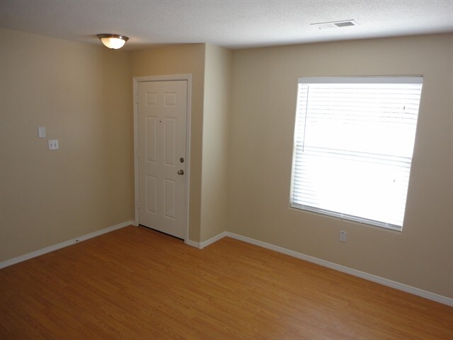 Building Photo - 5730 Quay Drive NE