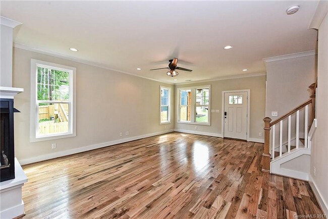Building Photo - 2221 Parson St