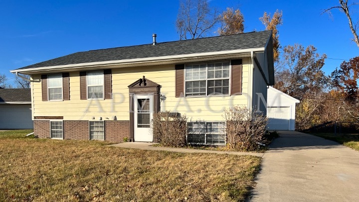 Primary Photo - 2416 Towne House Dr NE