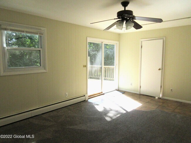 Building Photo - 23 Garrison Ln