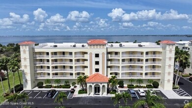 Building Photo - 732 Bayside Dr