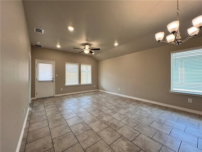 Building Photo - 7637 Bullrider Dr