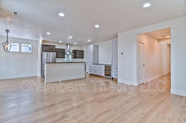 Foto del edificio - 3593 SW Pumice Ave
