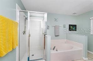Foto del edificio - 143 Breezy Oaks Ct