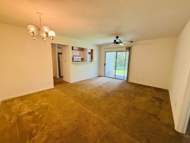 Foto del edificio - 4 Bedroom, 2 Bath Condo