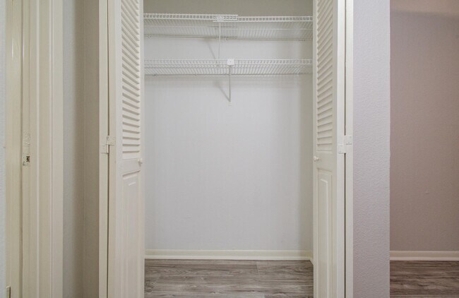 Foto del edificio - 10110 Forum W Dr