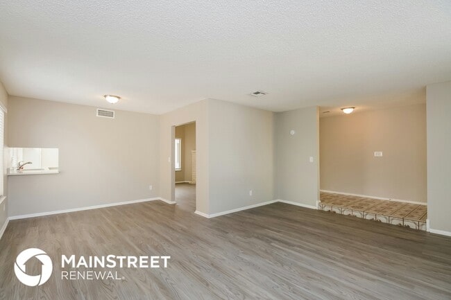 Building Photo - 1813 E Alta Vista Rd