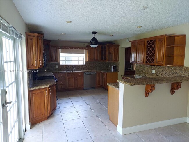 Foto del edificio - 7935 SW 109th St