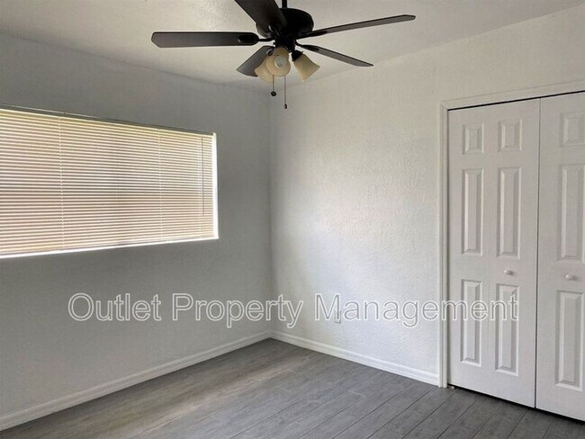 Foto del edificio - 1245 Virginia Dr