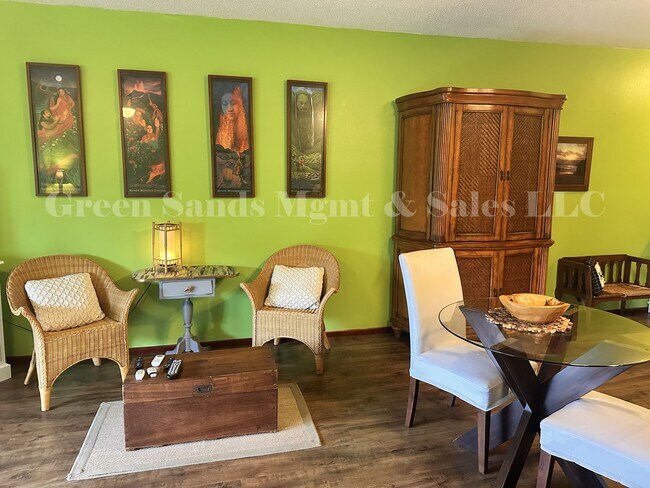 Foto del edificio - Beachfront Condo