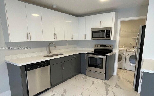 Foto del edificio - 1370 NW 3rd St