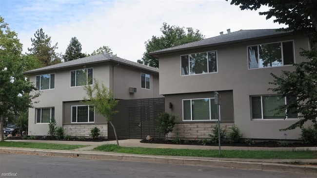 Studio, 1 bath - 1626 27th St Apt 5 Apt 5 - Studio, 1 bath  - 1626 27th St Apt 5 Apt 5