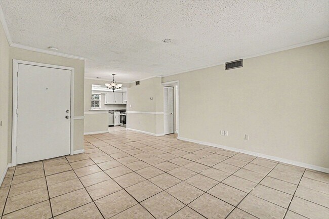 Foto del edificio - 3135 Shady Dell Ln