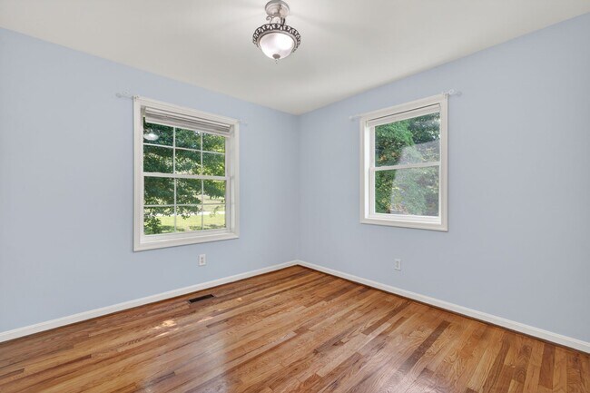 Building Photo - 23017 Timber Creek Ln