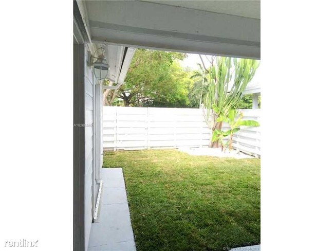 Building Photo - 13701 SW 147th Circle Ln