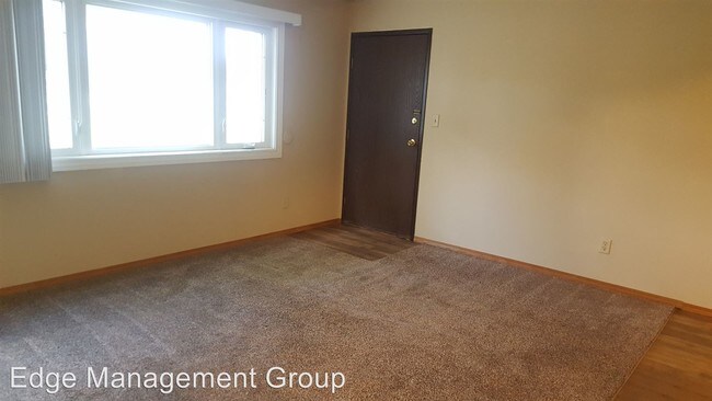 Foto del edificio - 1637 Carriage Hill Dr